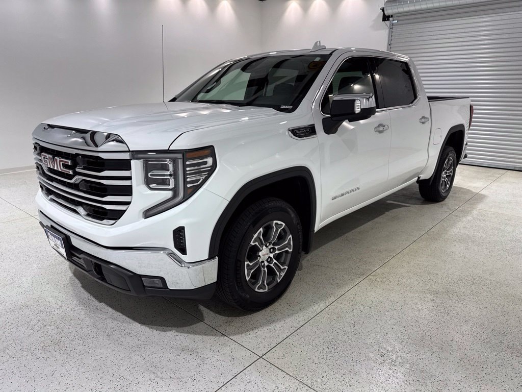 Used 2026 GMC Sierra 1500 SLT Truck Crew Cab