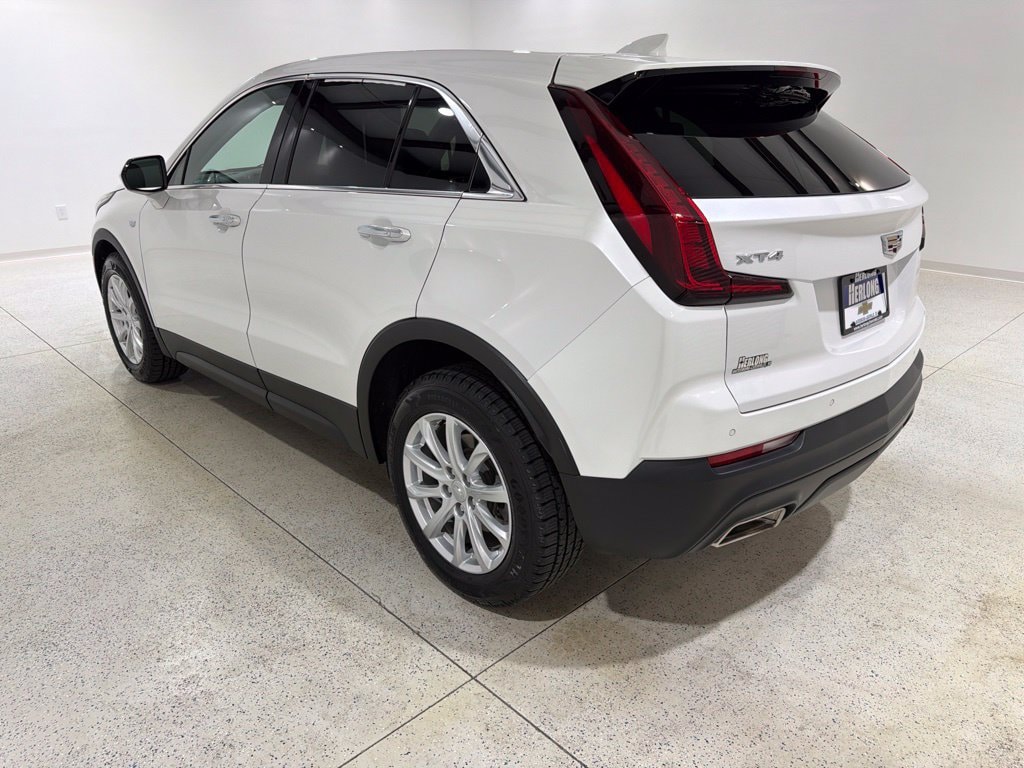 Used 2022 CADILLAC XT4 Luxury SUV
