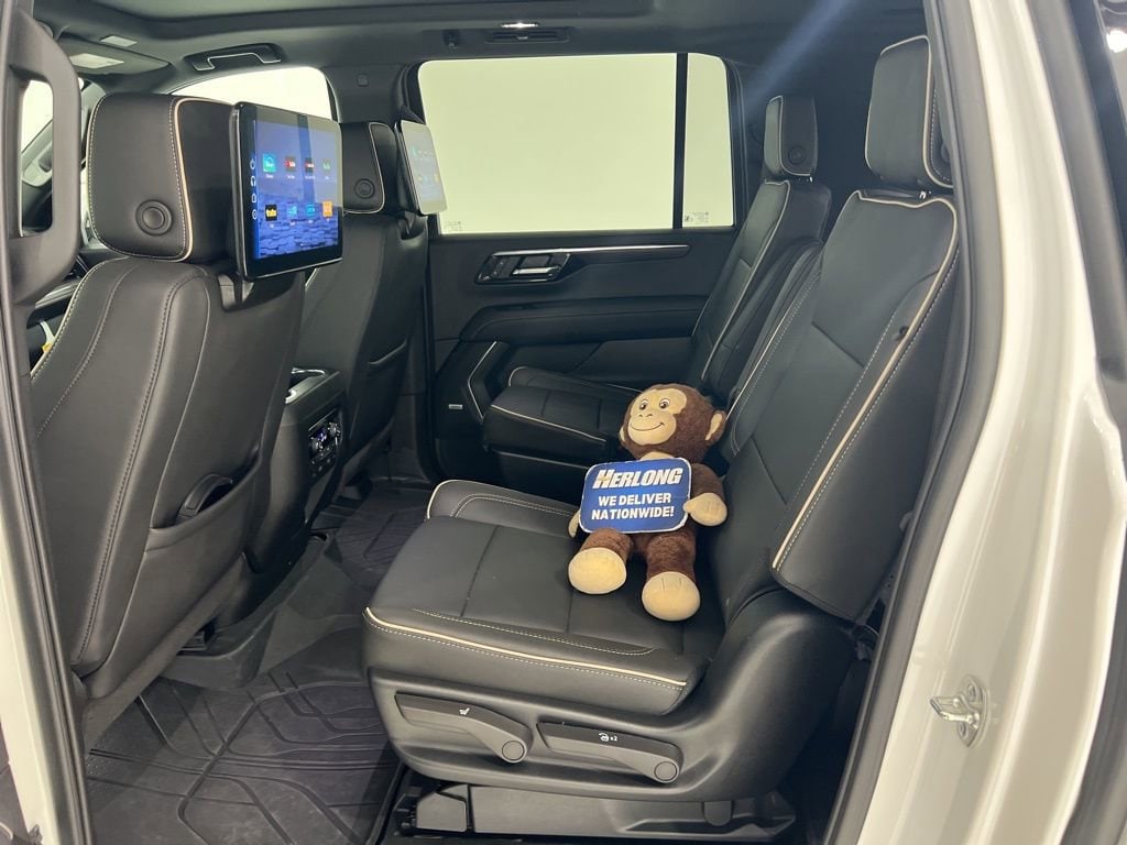 2025 Chevrolet Suburban Premier - Photo 23