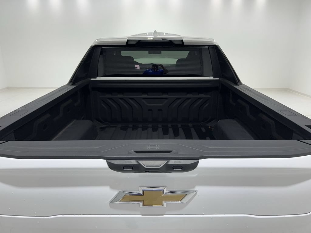 2025 Chevrolet Silverado EV LT - Photo 23