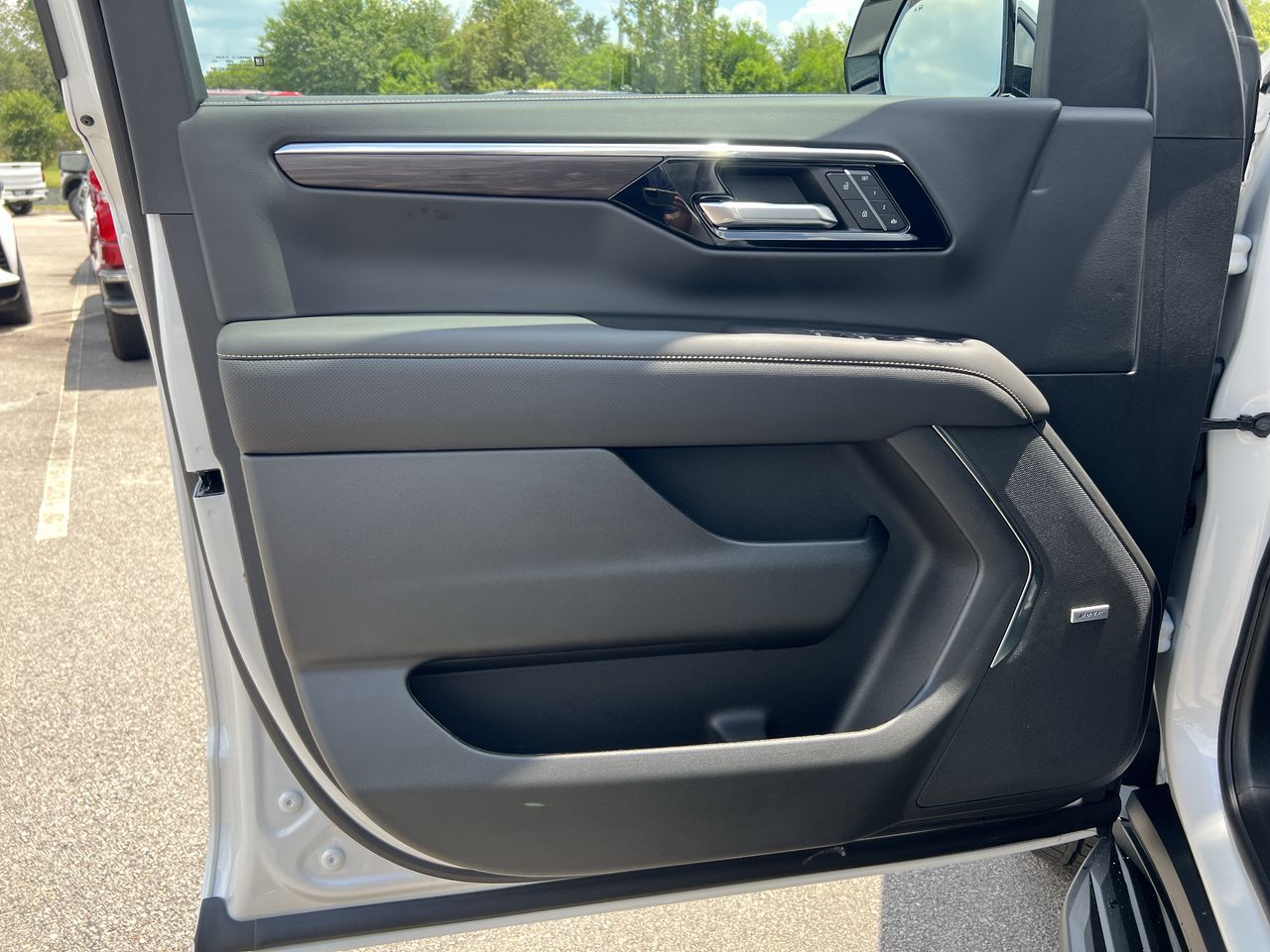 2025 Chevrolet Suburban Premier - Photo 55