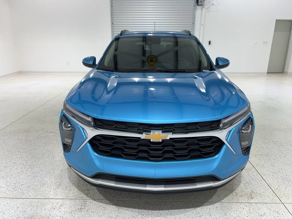 2026 Chevrolet Trax LT - Photo 8