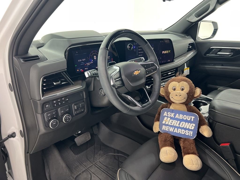 2025 Chevrolet Suburban Premier - Photo 9