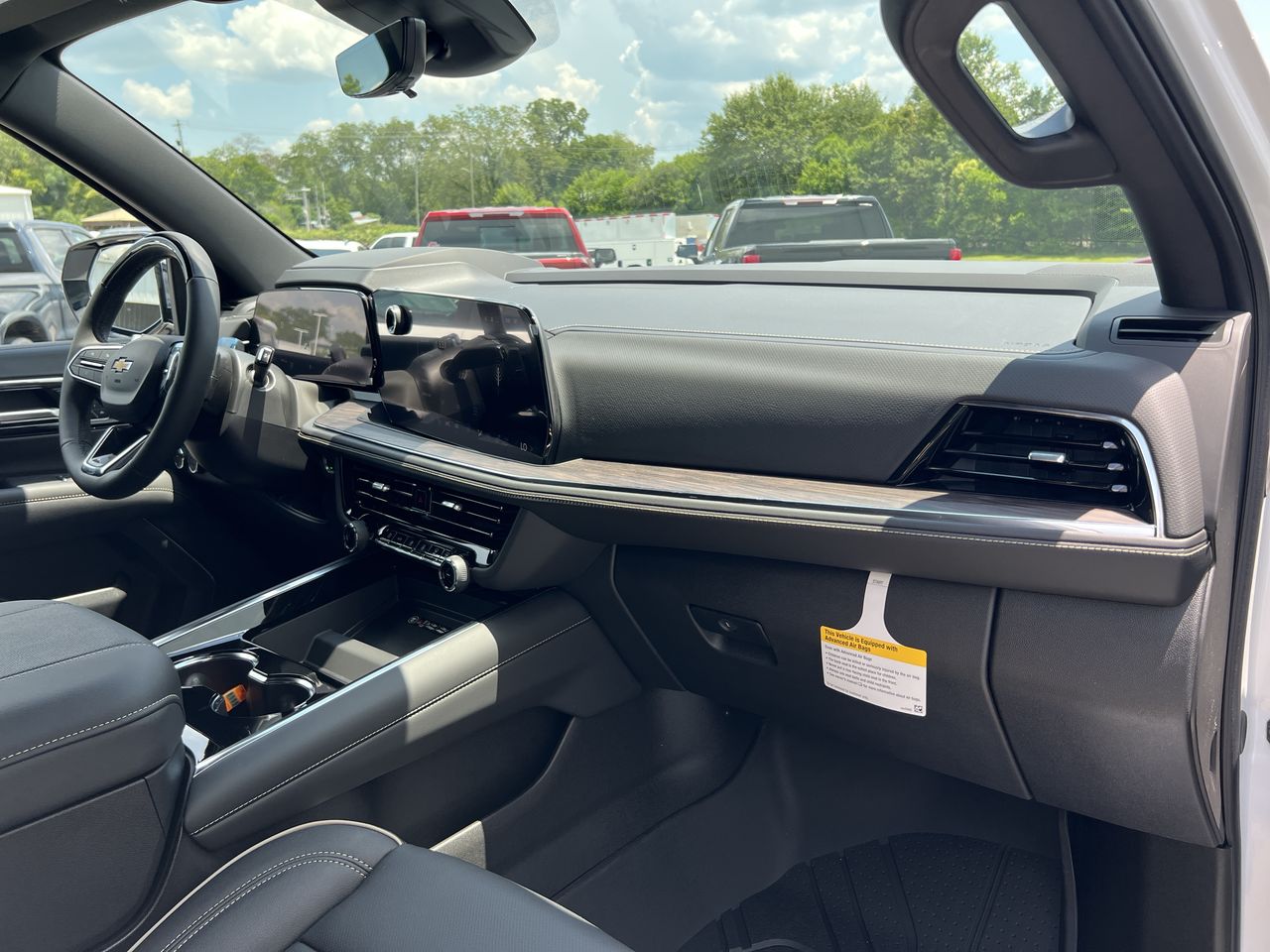 2025 Chevrolet Suburban Premier - Photo 62