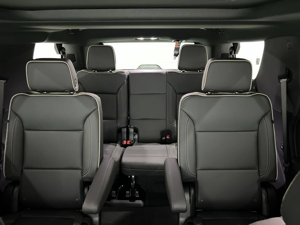 2025 Chevrolet Tahoe Premier - Photo 32