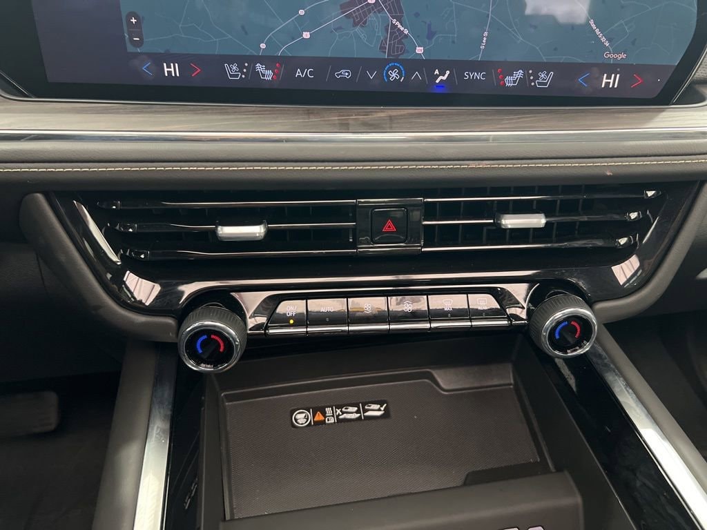2025 Chevrolet Suburban Premier - Photo 17