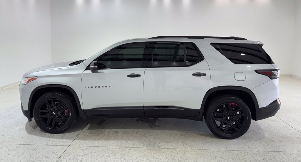 Used 2021 Chevrolet Traverse Premier SUV
