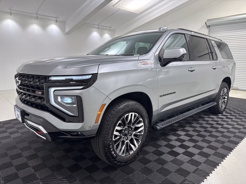 Used 2025 Chevrolet Suburban Z71 SUV