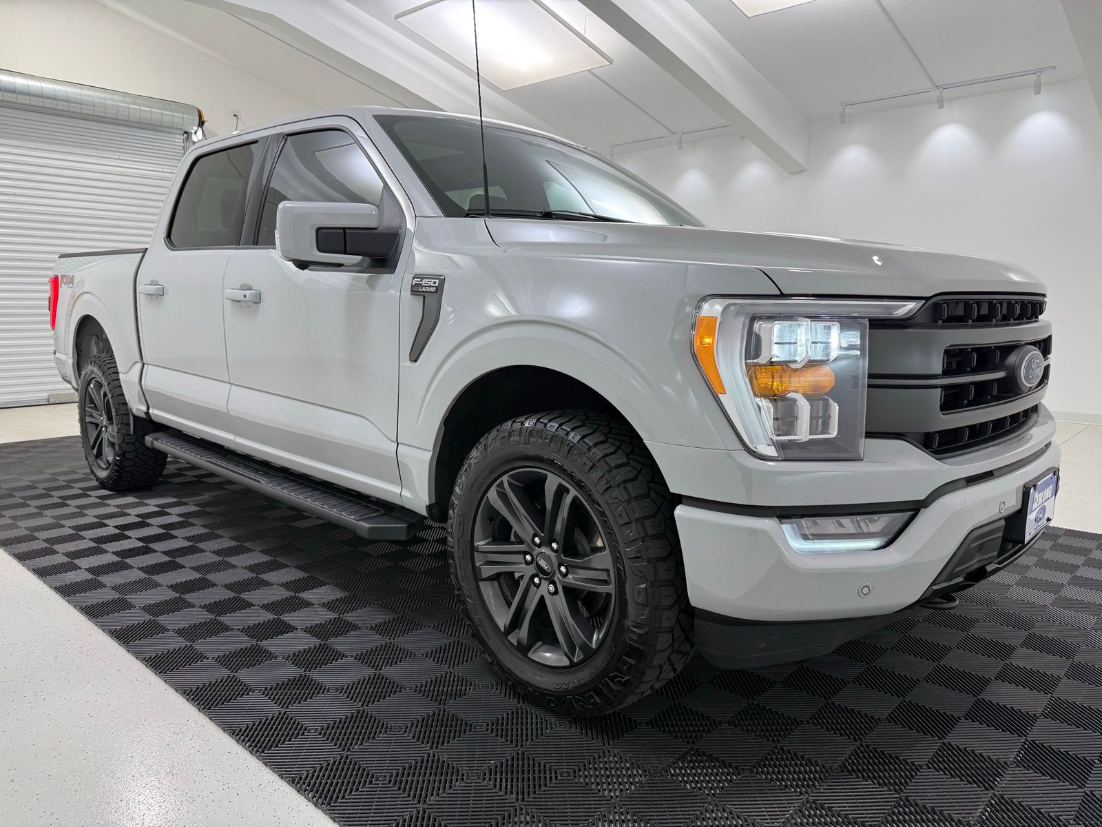2023 Ford F-150 Lariat Truck