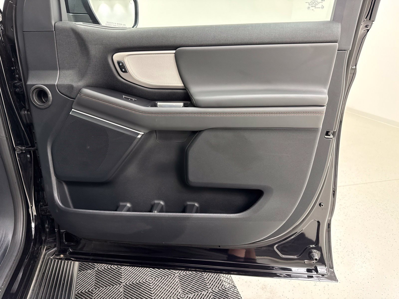 2025 Ford Expedition Active - Photo 34