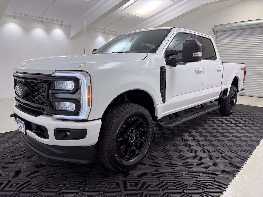 New 2027 Ford F-250SD XLT Truck