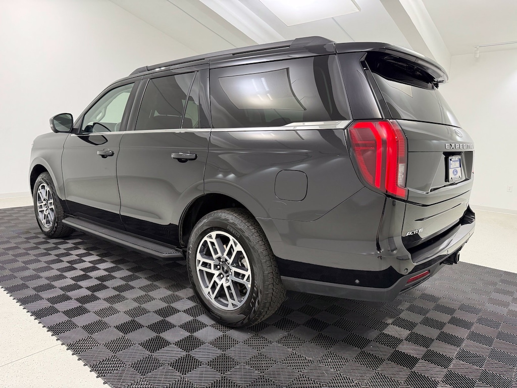 Used 2025 Ford Expedition Active SUV