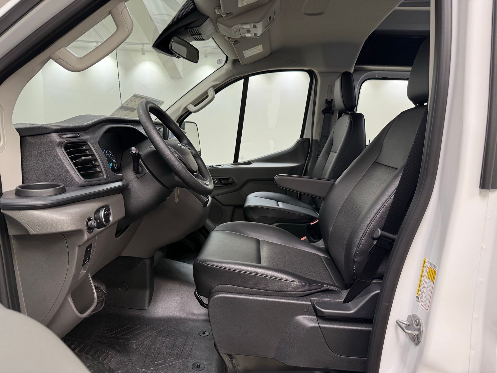 2025 Ford Transit Van Base - Photo 21