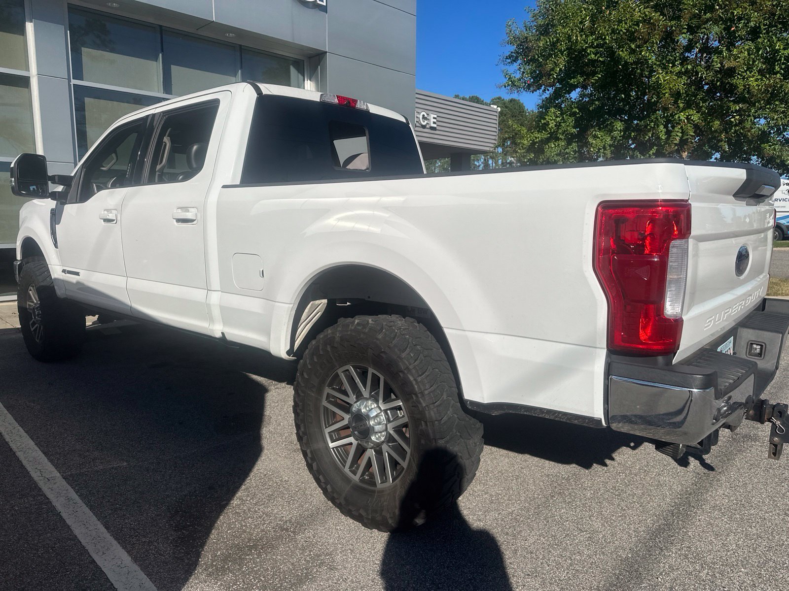 Used 2019 Ford F-250SD Lariat Truck