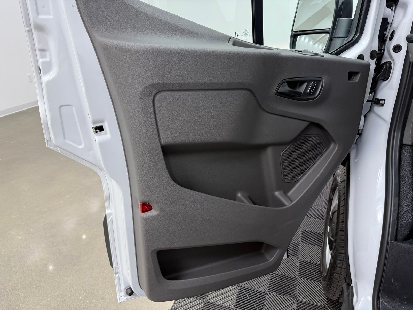 2025 Ford Transit Van Base - Photo 17