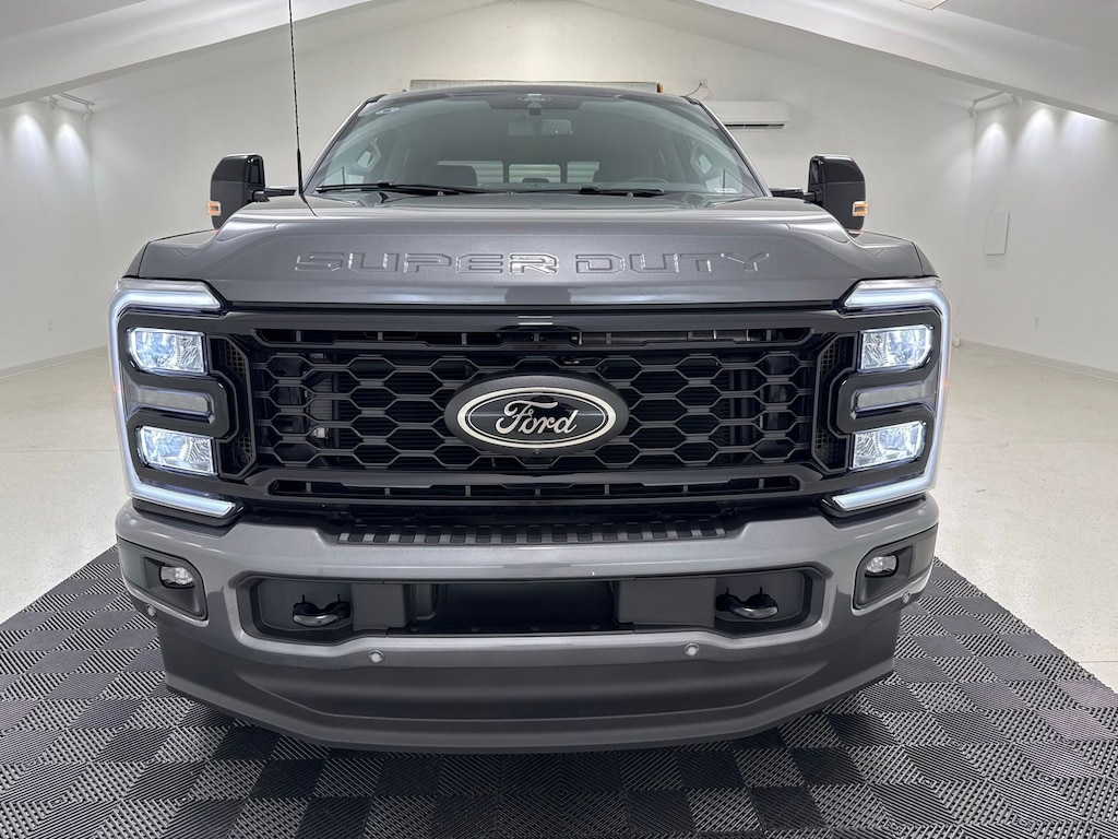 New 2026 Ford F-250SD Lariat Truck