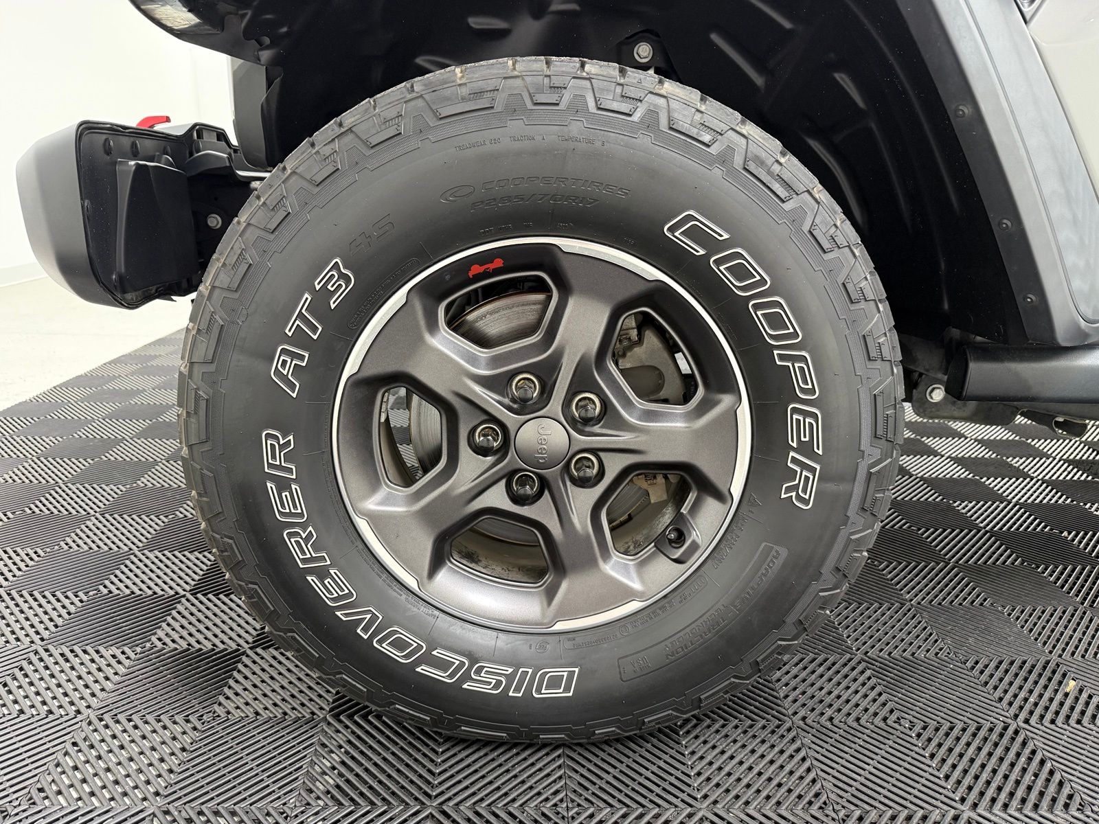 2021 Jeep Gladiator Rubicon - Photo 11