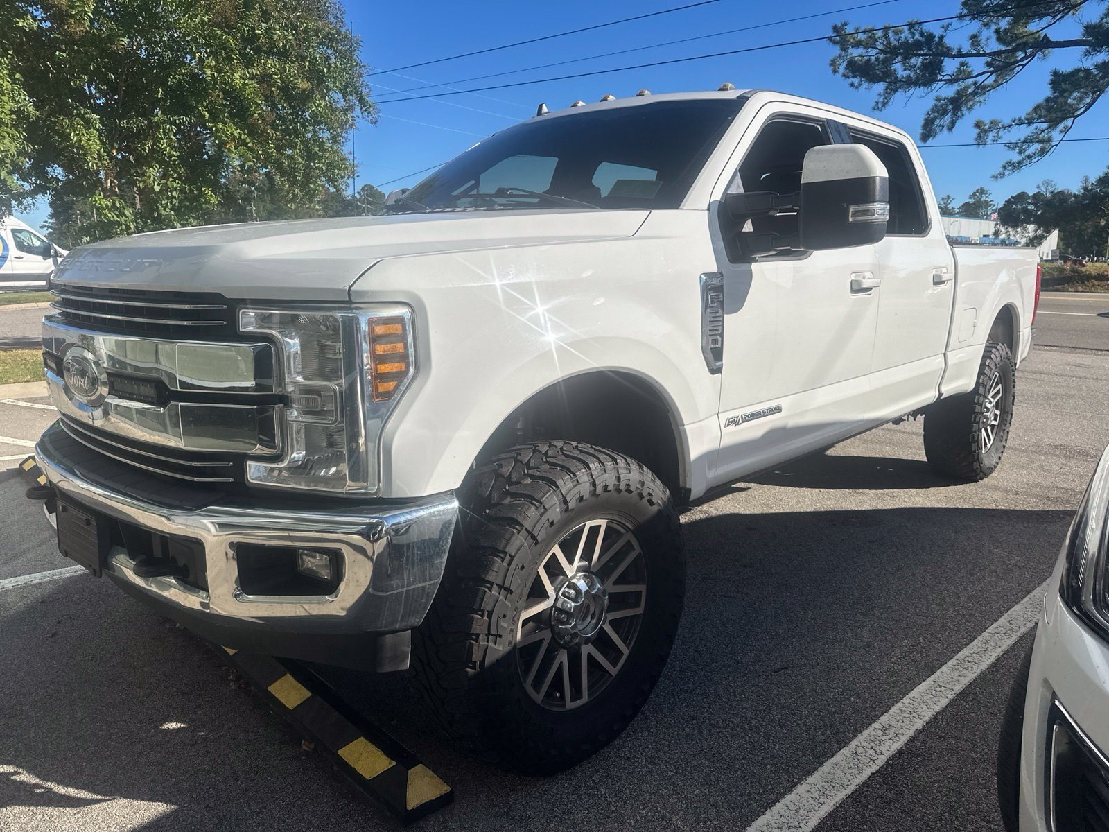 Used 2019 Ford F-250SD Lariat Truck