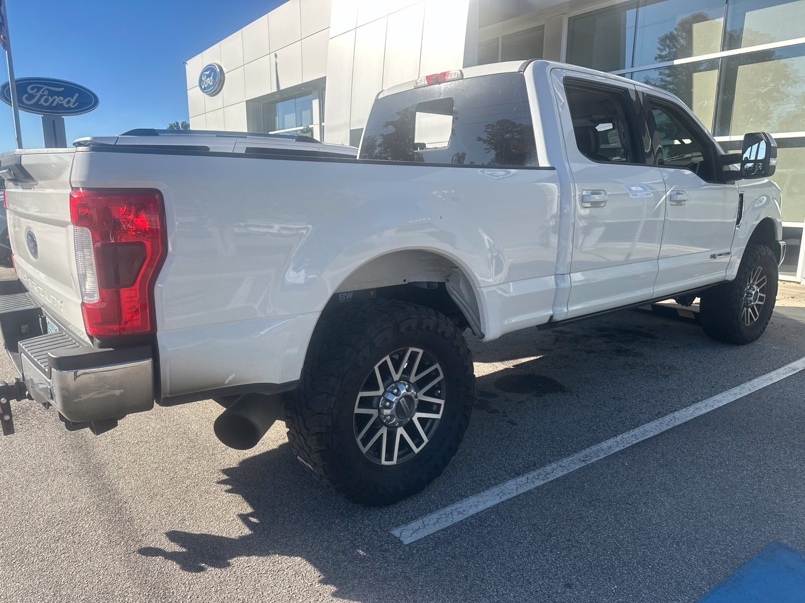 Used 2019 Ford F-250SD Lariat Truck