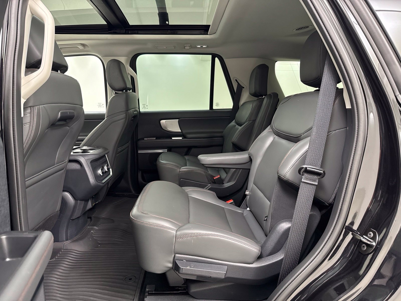 2025 Ford Expedition Active - Photo 24