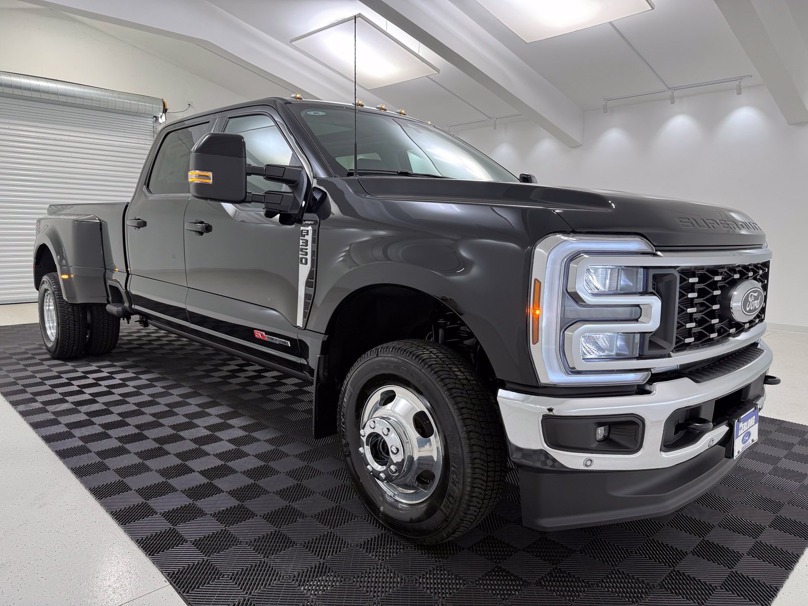 New 2027 Ford F-350SD Lariat Truck