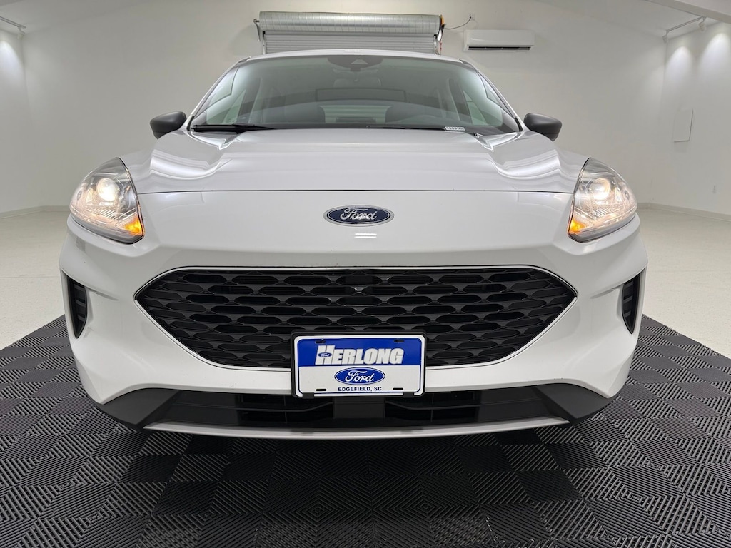 Used 2022 Ford Escape Hybrid SE SUV