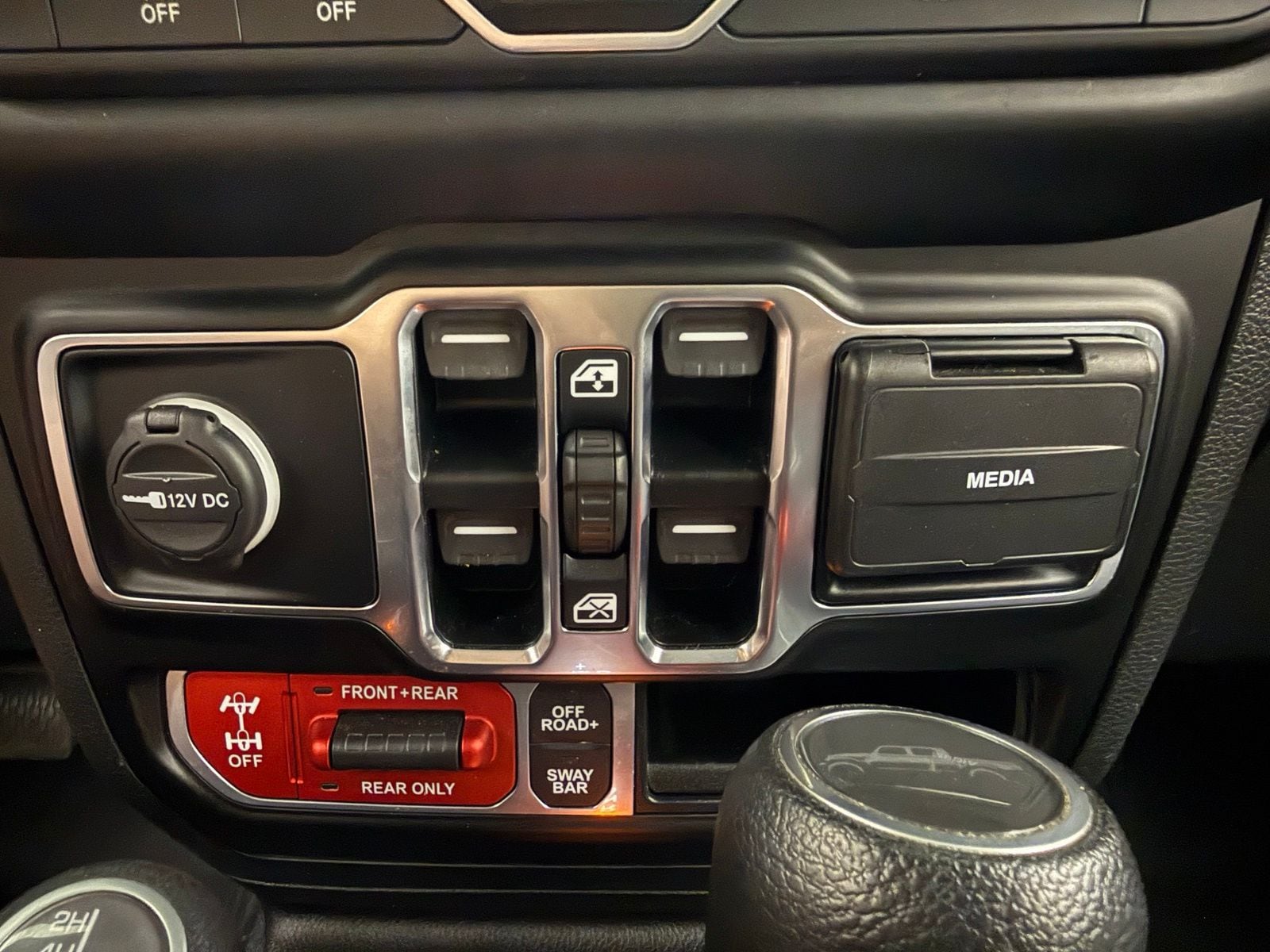 2021 Jeep Gladiator Rubicon - Photo 19