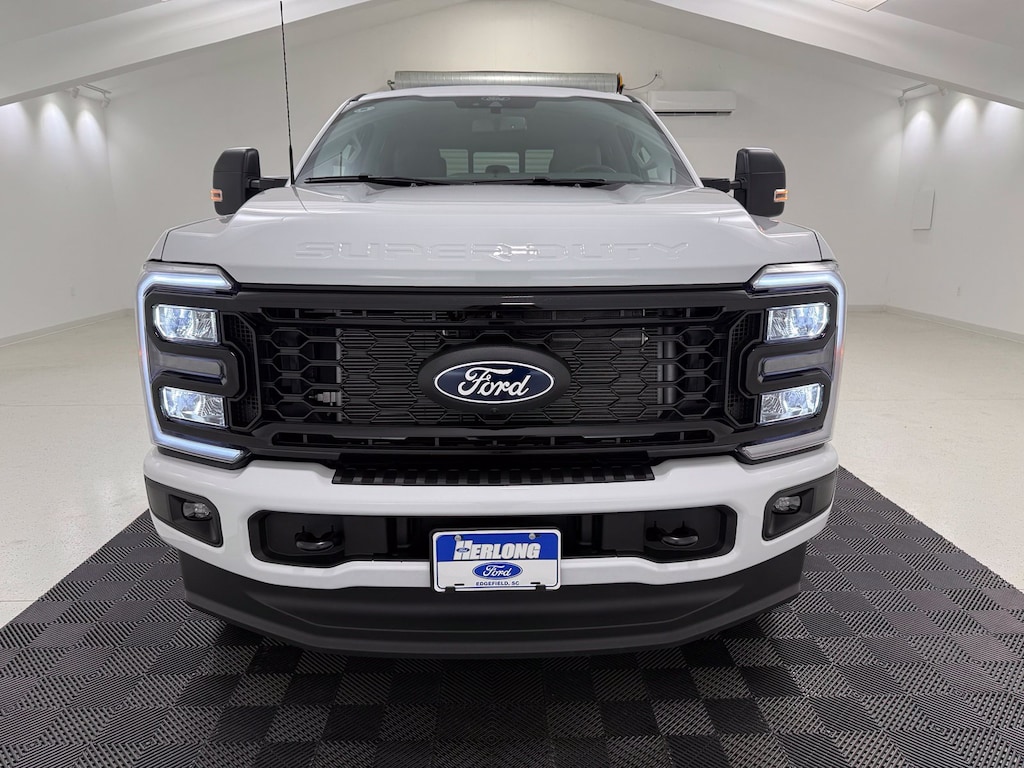 New 2027 Ford F-250SD XLT Truck