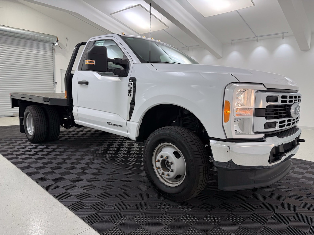 Used 2023 Ford F-350SD XLT Chassis