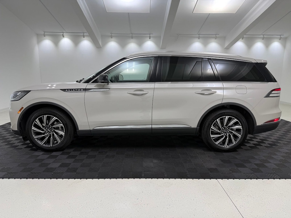 Used 2025 Lincoln Aviator Premiere SUV
