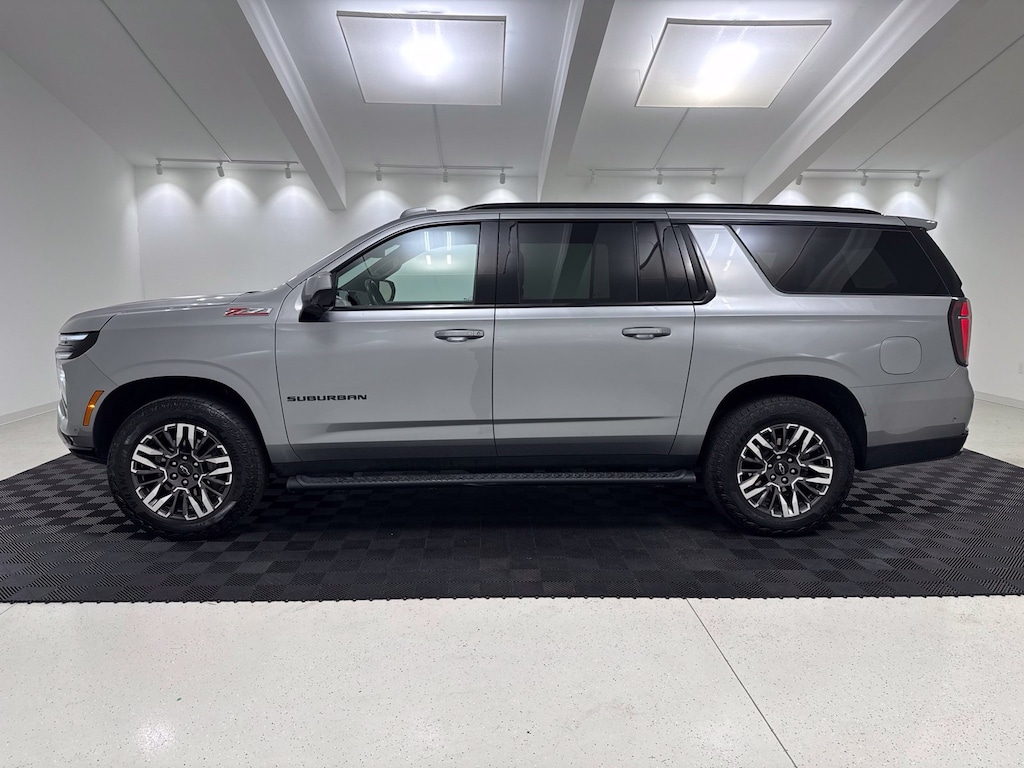 Used 2025 Chevrolet Suburban Z71 SUV