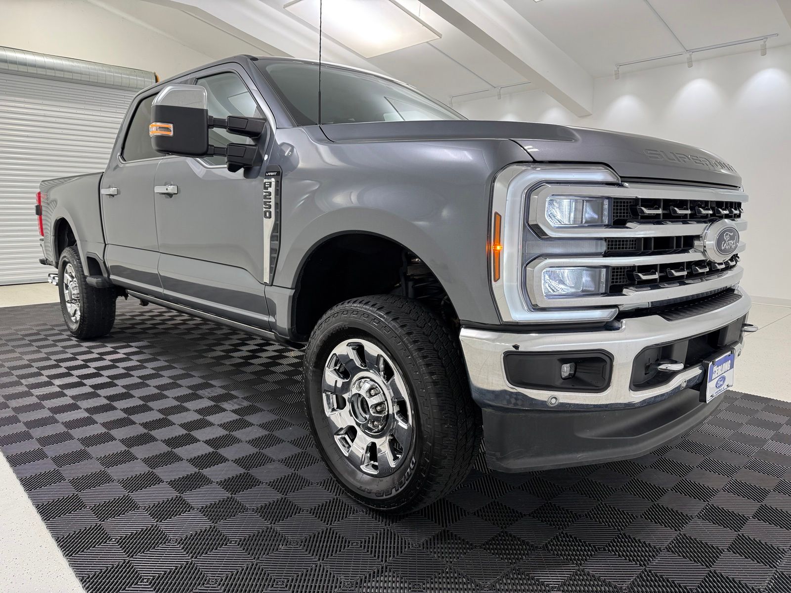 Used 2024 Ford F-250SD Lariat Truck