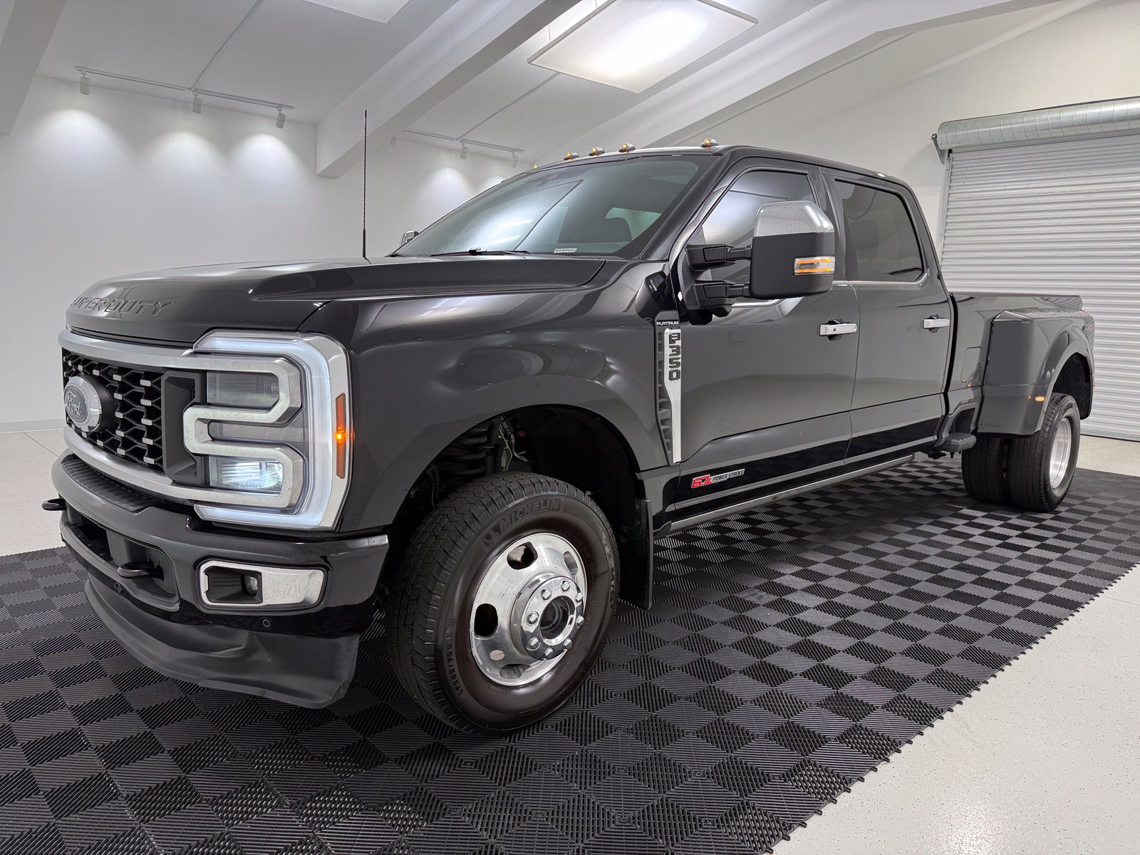 Used 2025 Ford F-350SD Platinum Truck