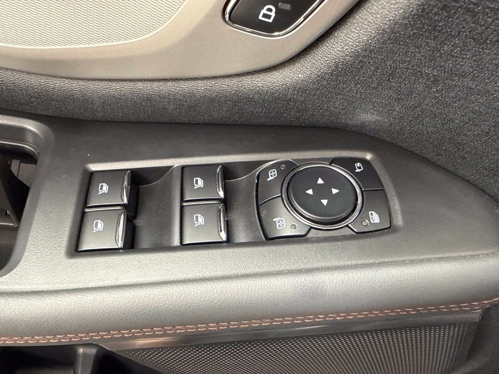 2025 Ford Expedition Active - Photo 14