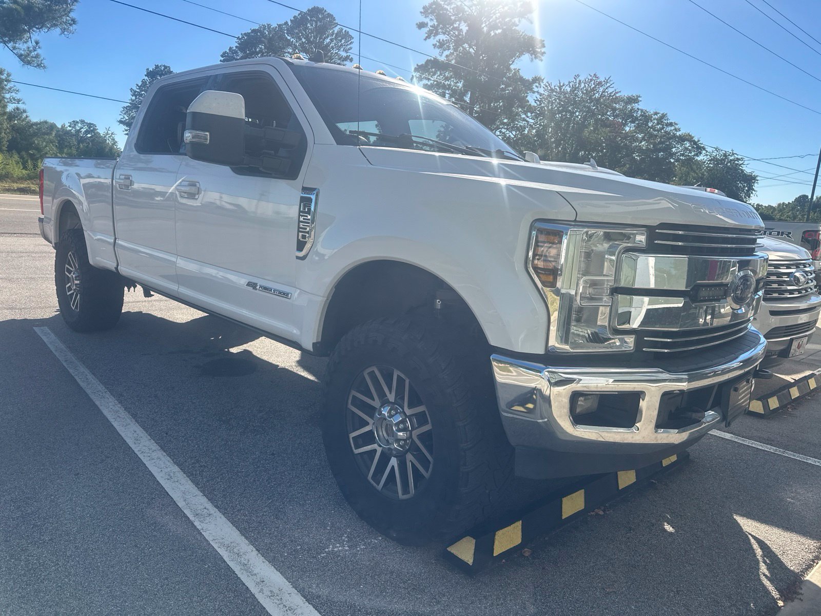 Used 2019 Ford F-250SD Lariat Truck