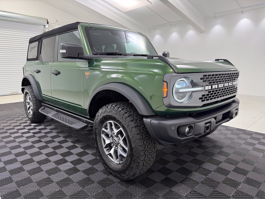 Used 2025 Ford Bronco Badlands SUV
