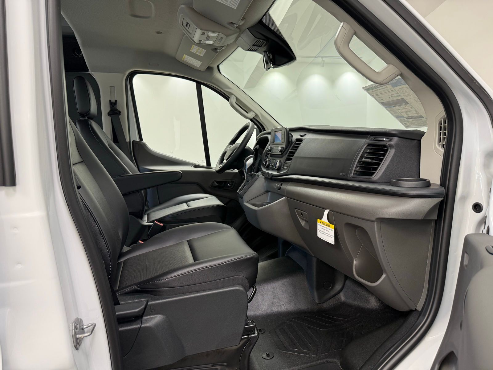 2025 Ford Transit Van Base - Photo 28