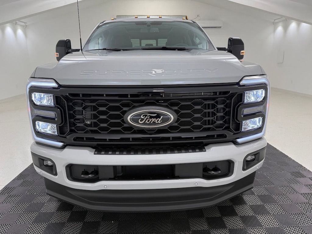 New 2026 Ford F-250SD Lariat Truck