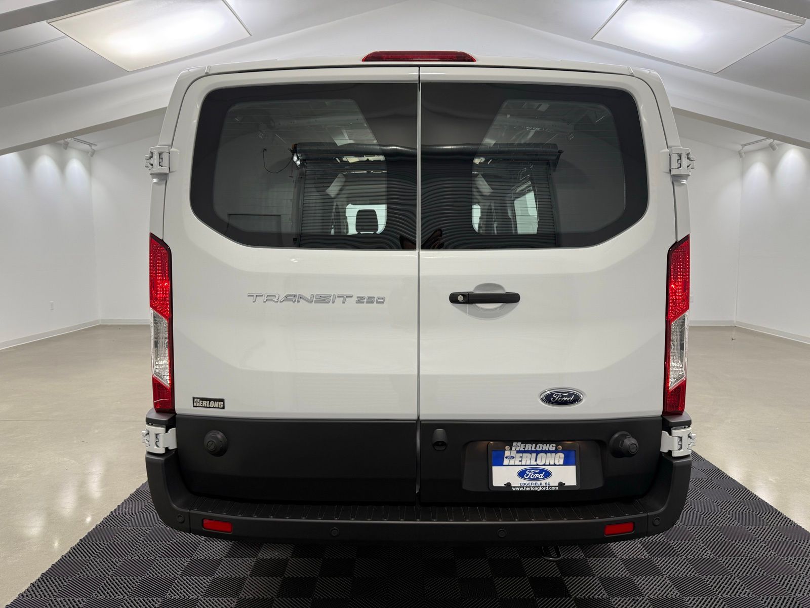 2025 Ford Transit Van Base - Photo 6