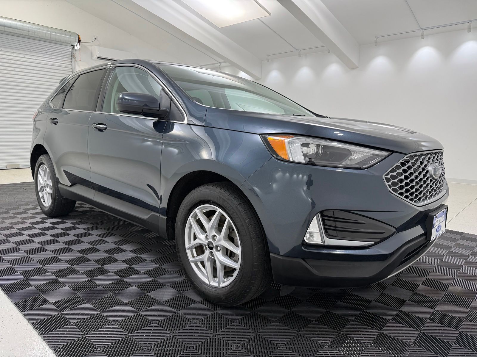 2023 Ford Edge