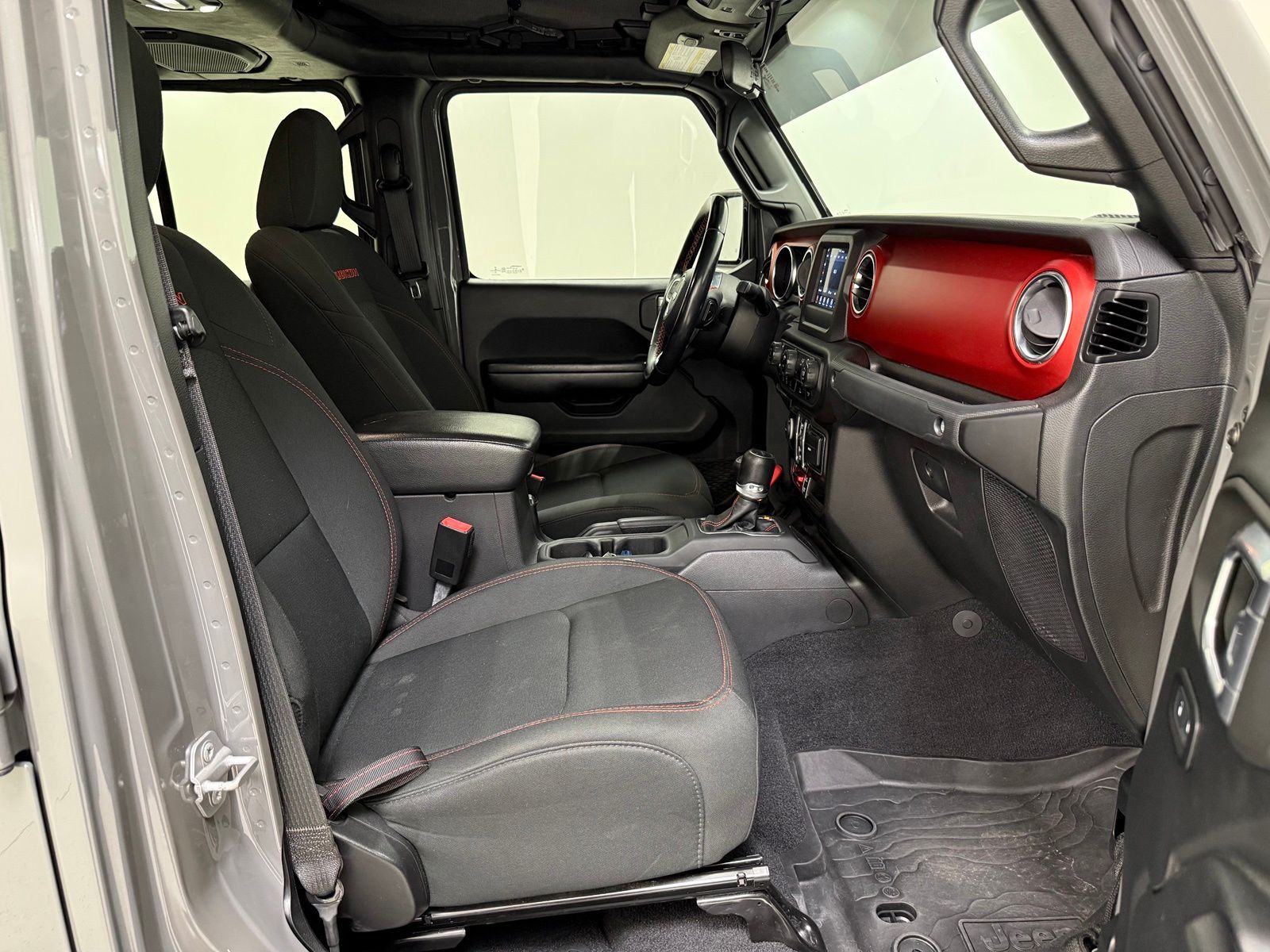 2021 Jeep Gladiator Rubicon - Photo 30
