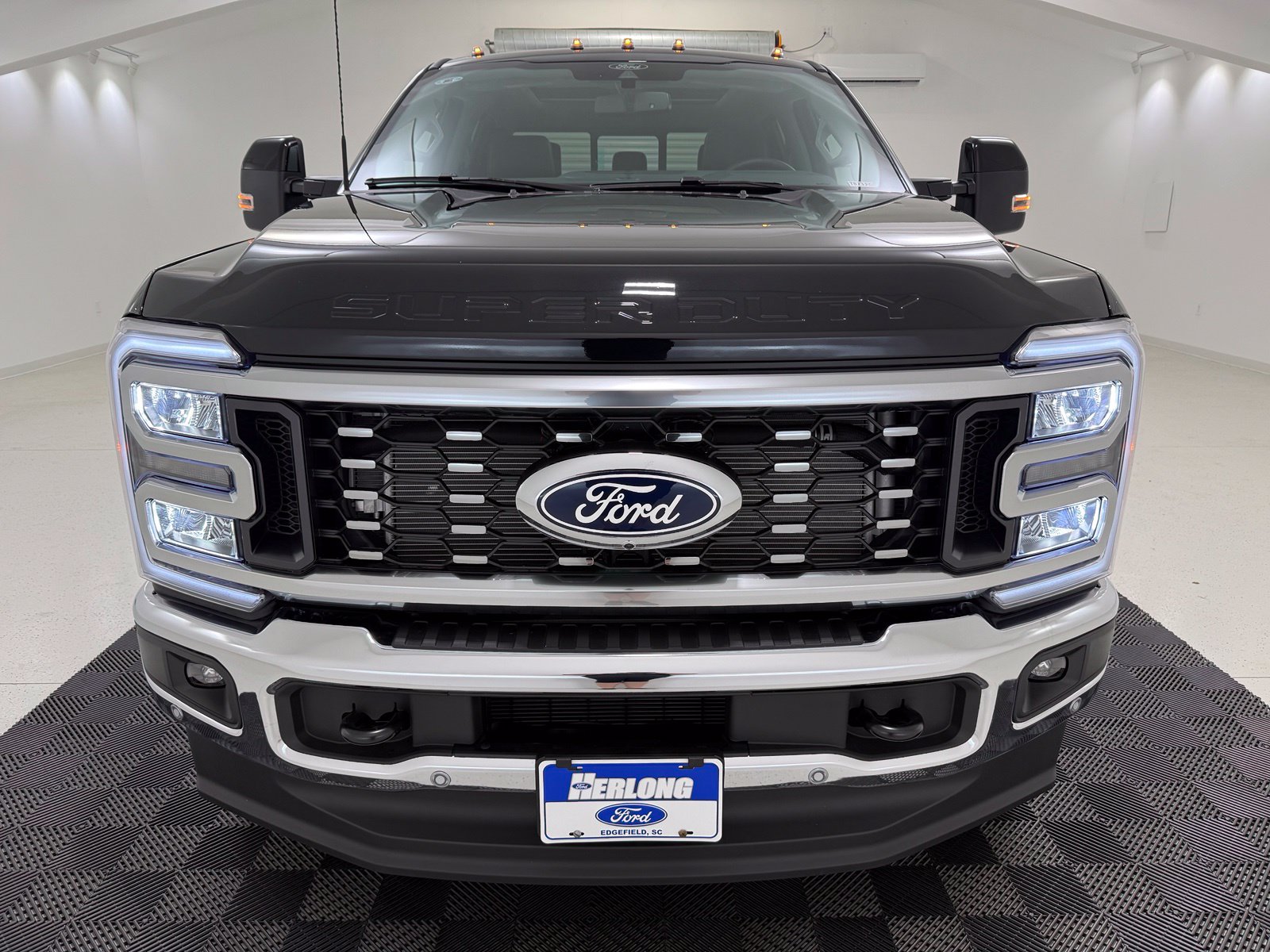 New 2027 Ford F-350SD Lariat Truck
