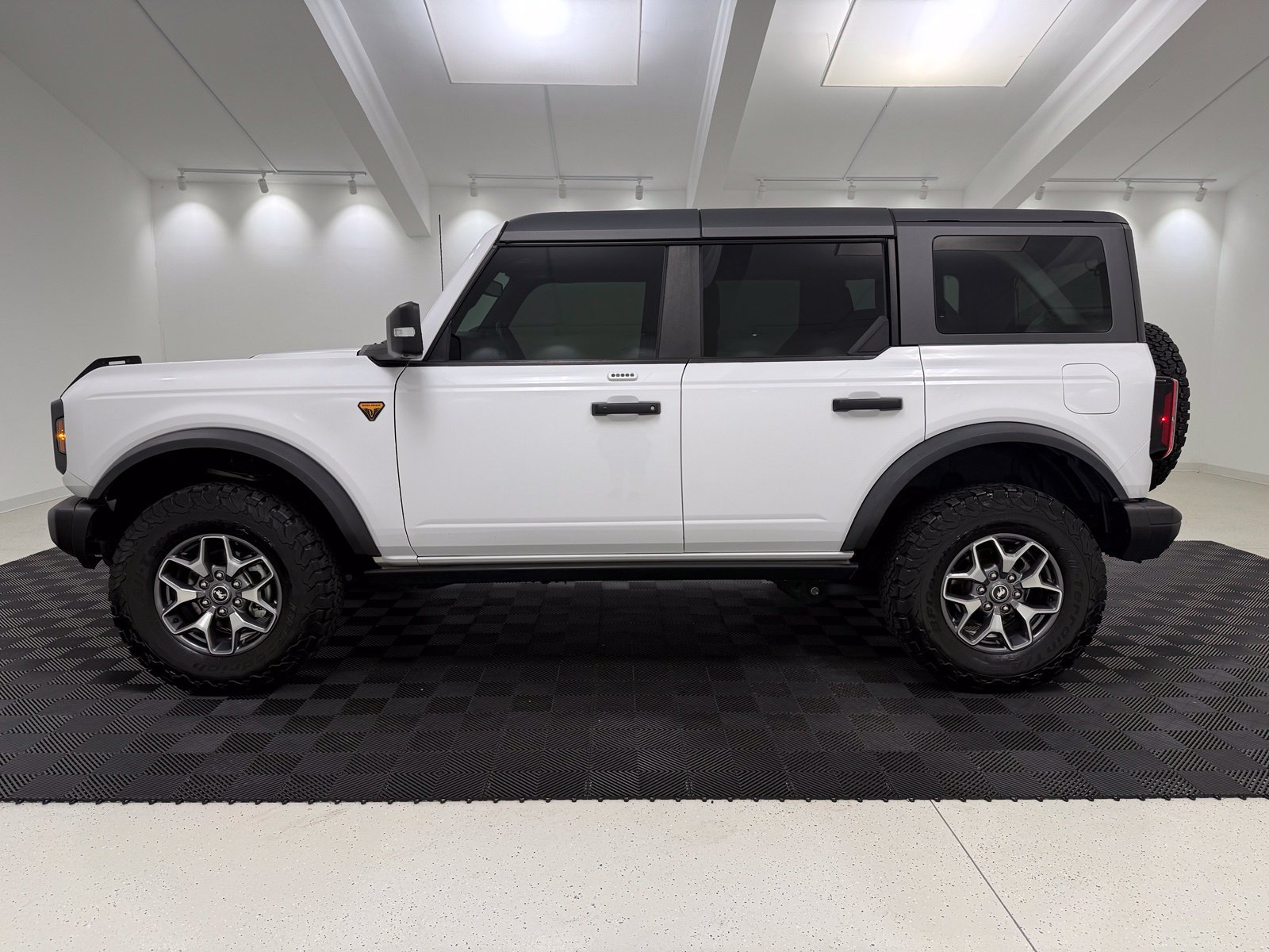 Used 2023 Ford Bronco Badlands SUV