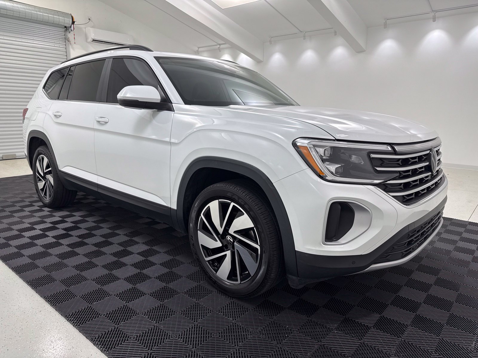 2024 Volkswagen Atlas SE w/Tech