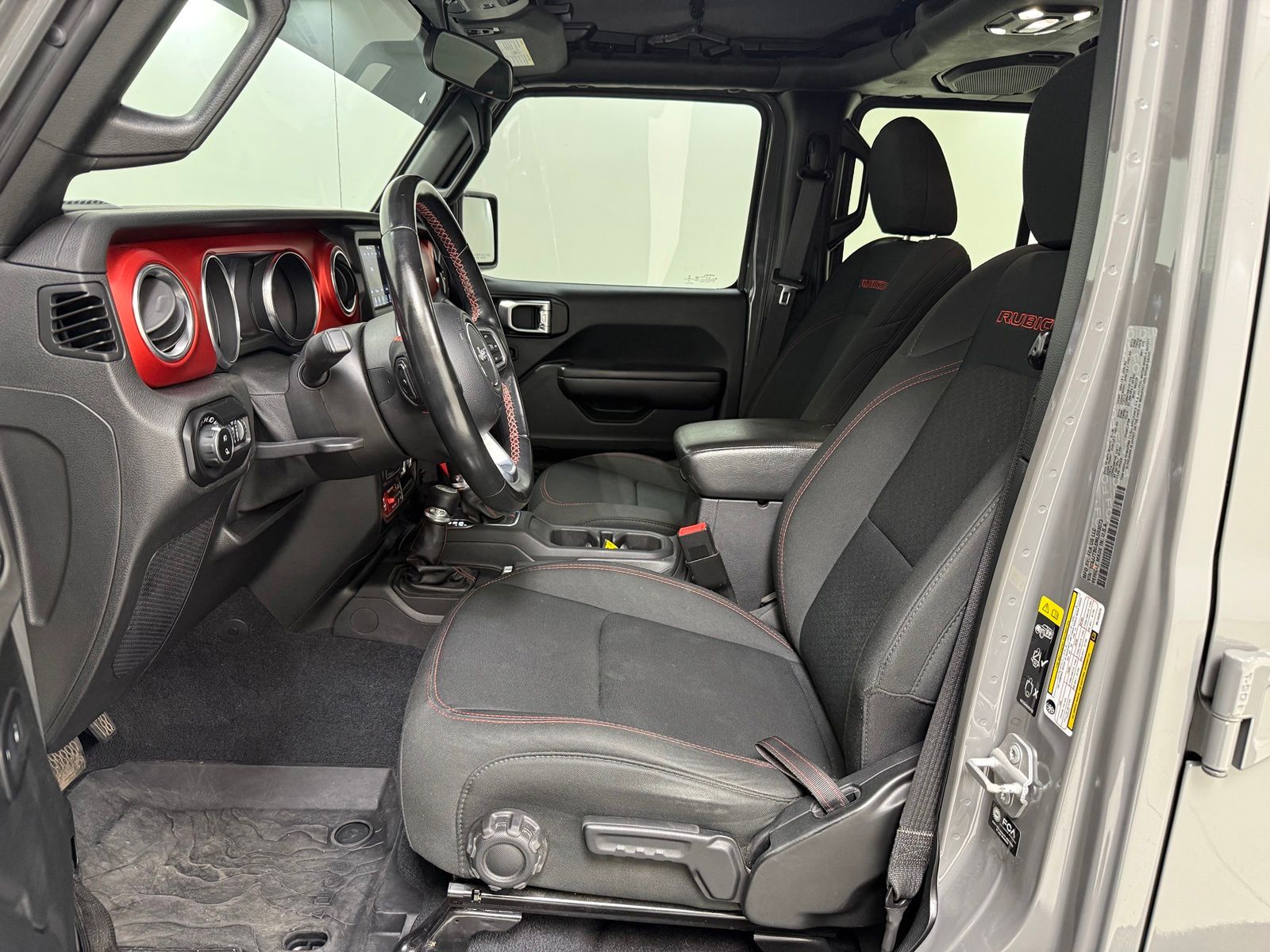 2021 Jeep Gladiator Rubicon - Photo 15