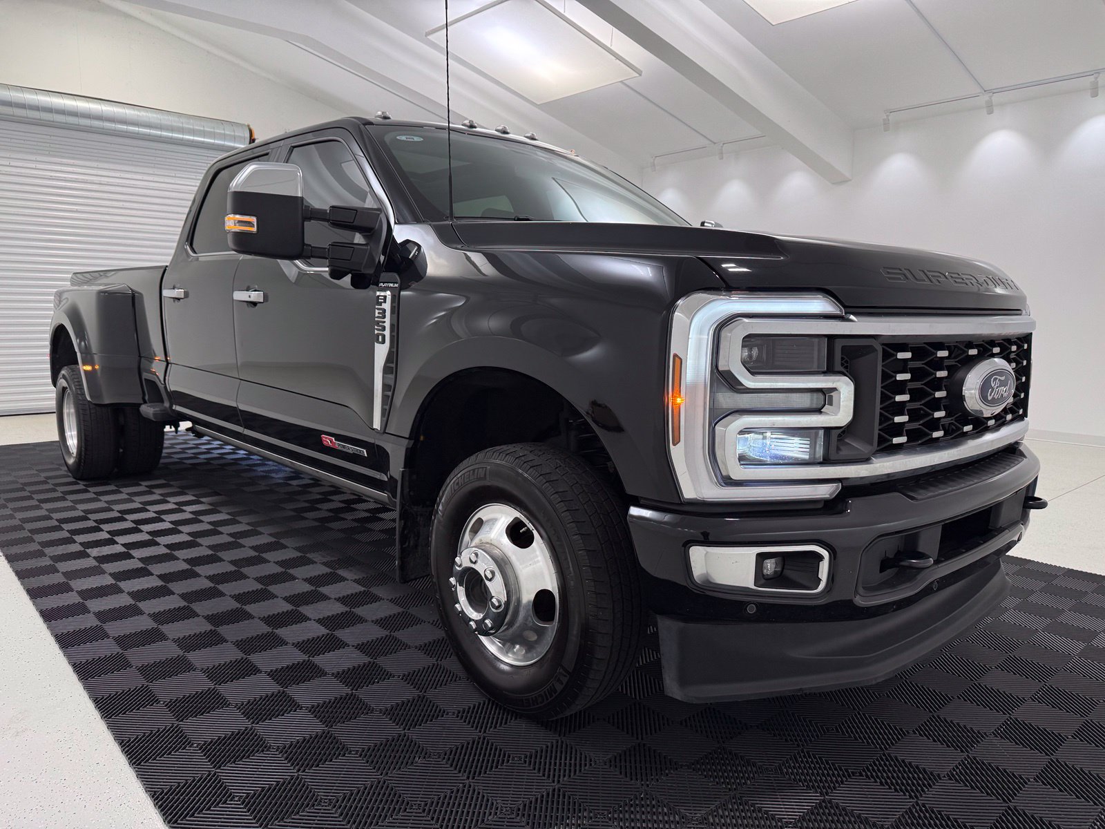Used 2025 Ford F-350SD Platinum Truck