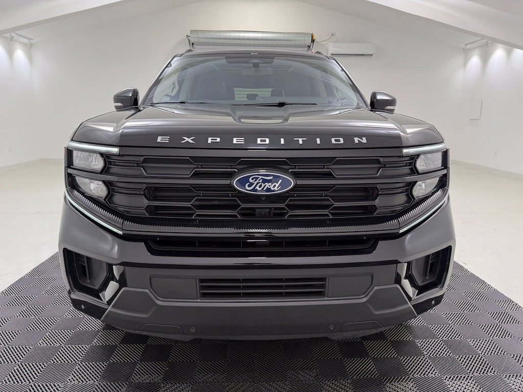 Used 2025 Ford Expedition Active SUV