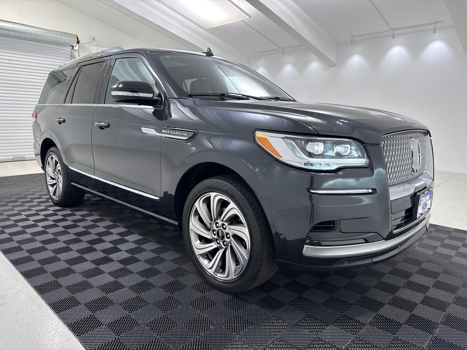 2023 Lincoln Navigator