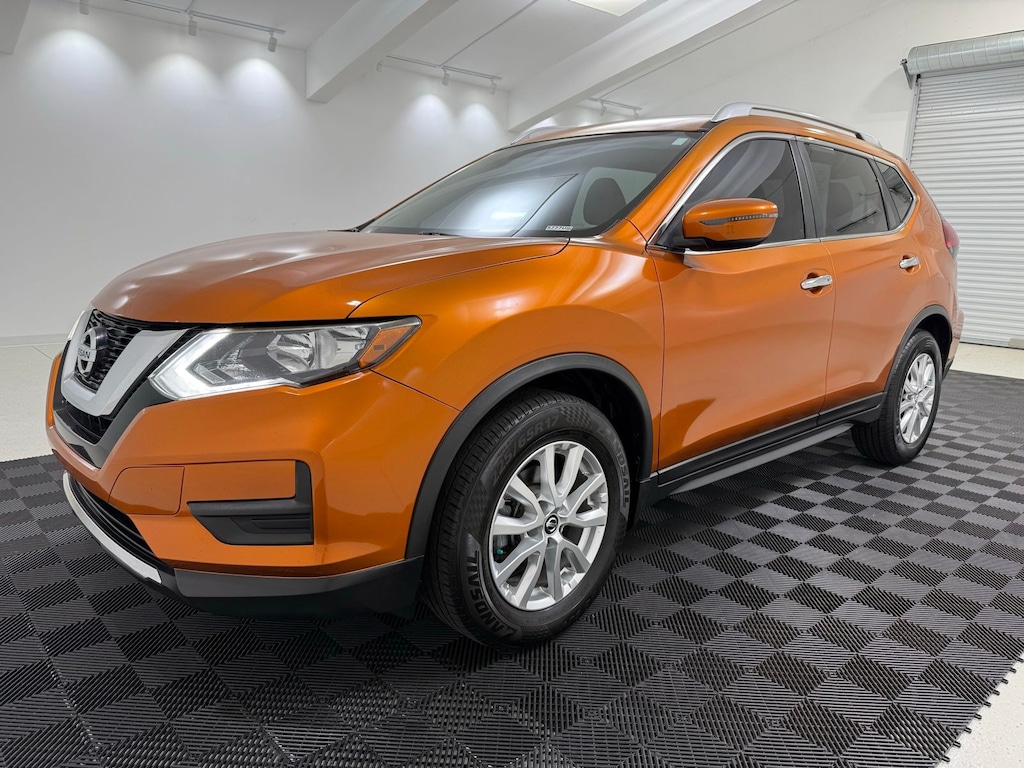 Used 2017 Nissan Rogue SV SUV