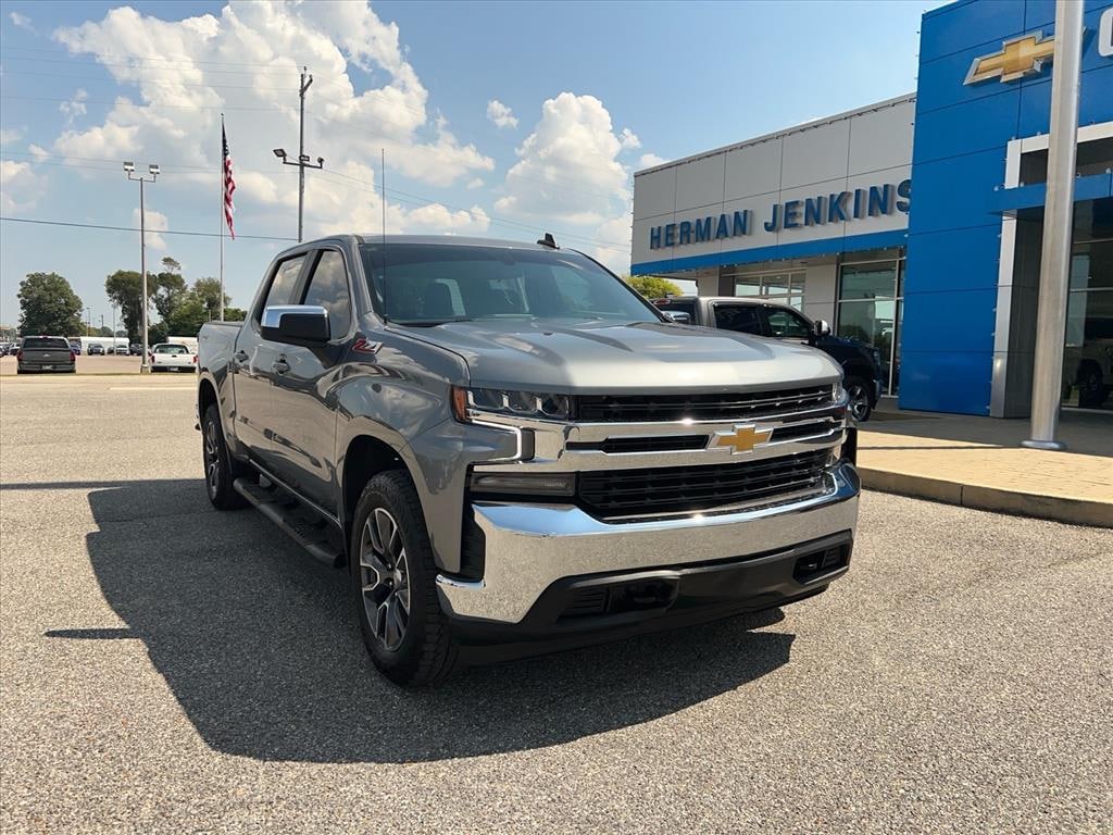 Used 2021 Chevrolet Silverado LT Crew Cab